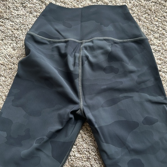 Alo camo leggings - Picture 2 of 4